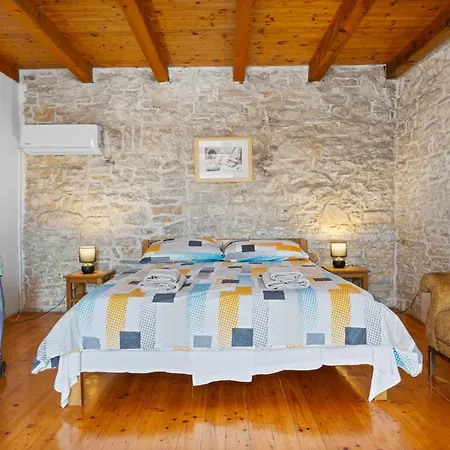 Barbara - Orihi Villa