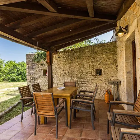 Barbara - Orihi Villa